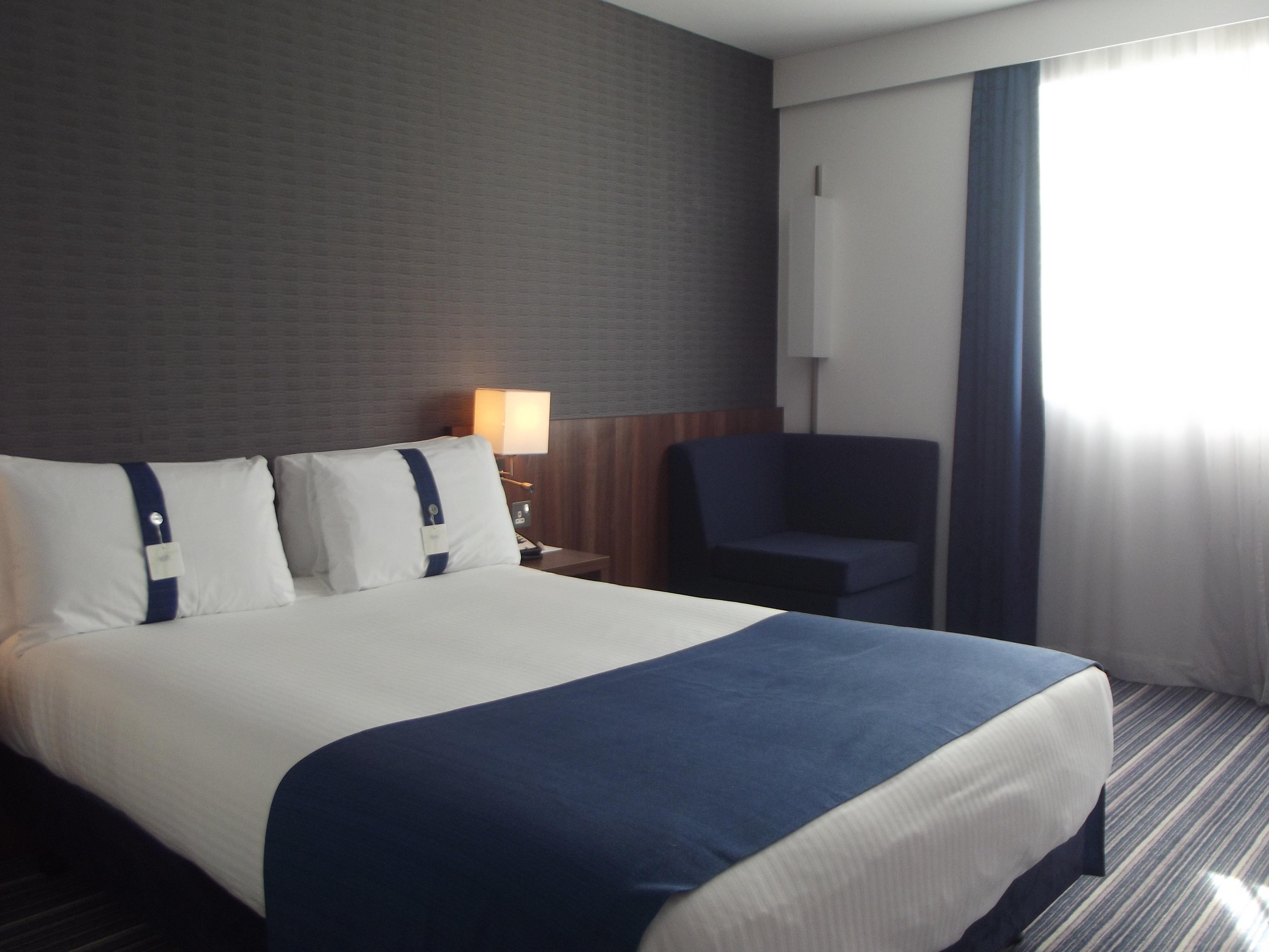 Holiday Inn Express Preston South By Ihg מראה חיצוני תמונה