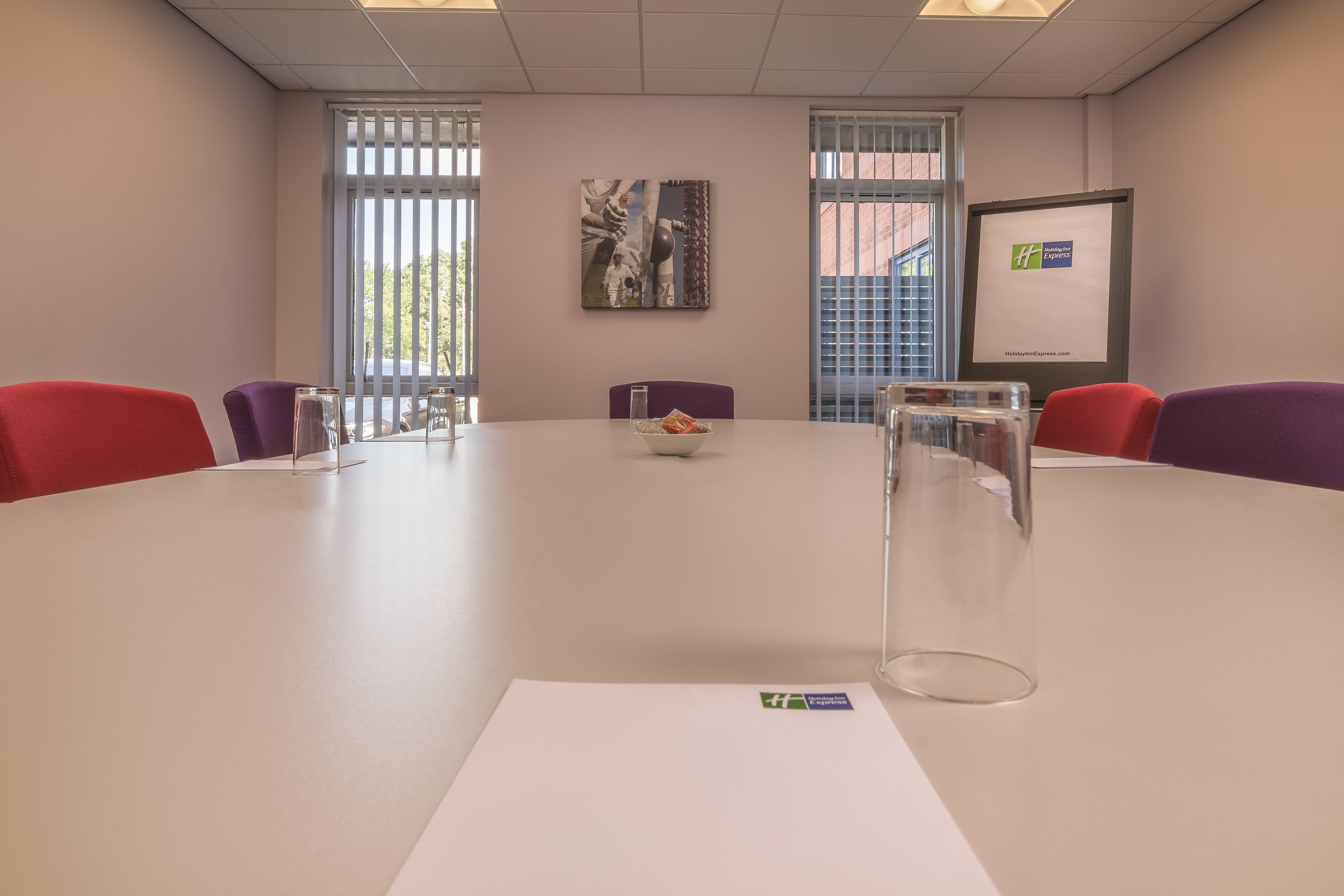 Holiday Inn Express Preston South By Ihg מראה חיצוני תמונה