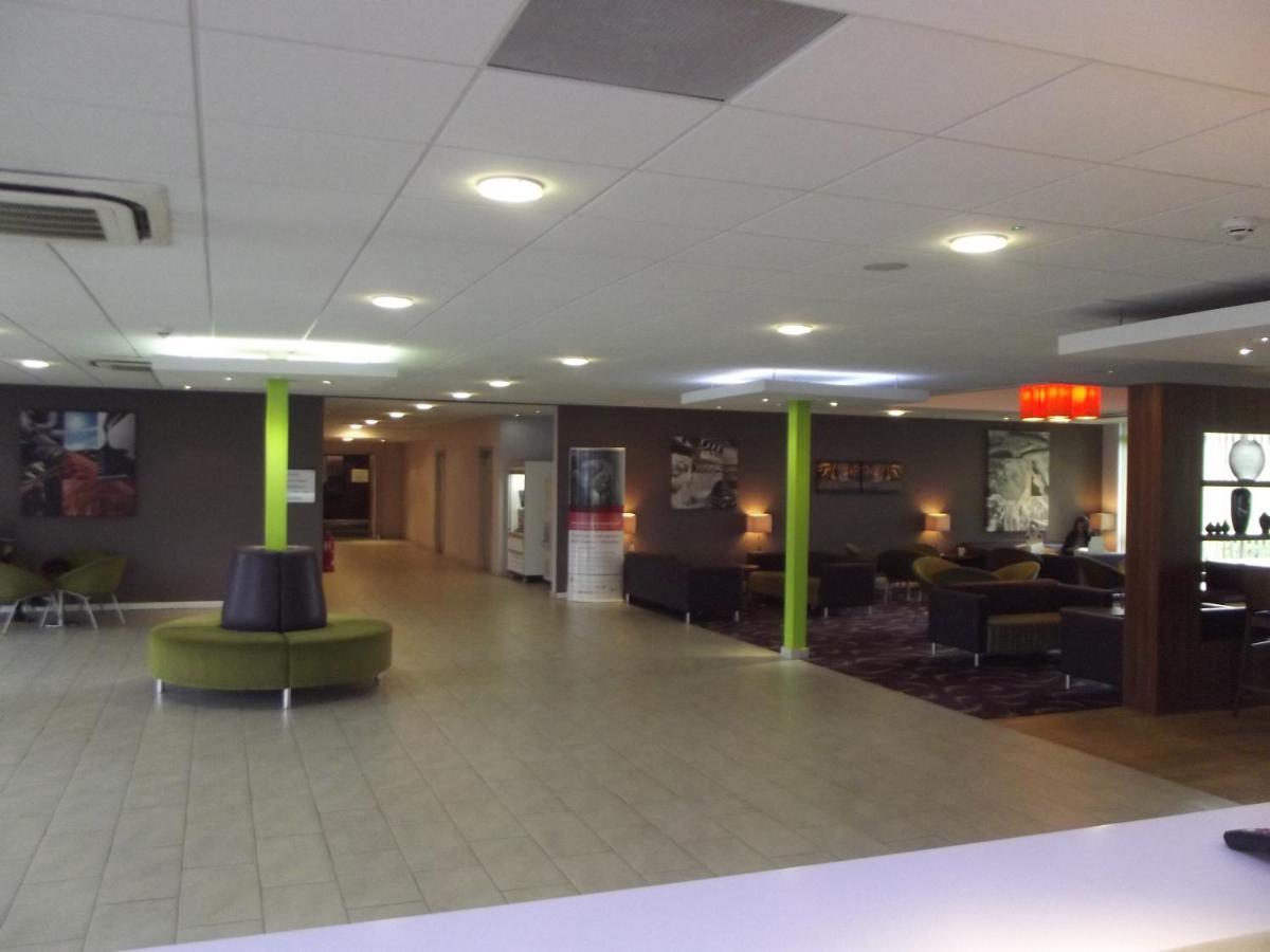 Holiday Inn Express Preston South By Ihg מראה חיצוני תמונה