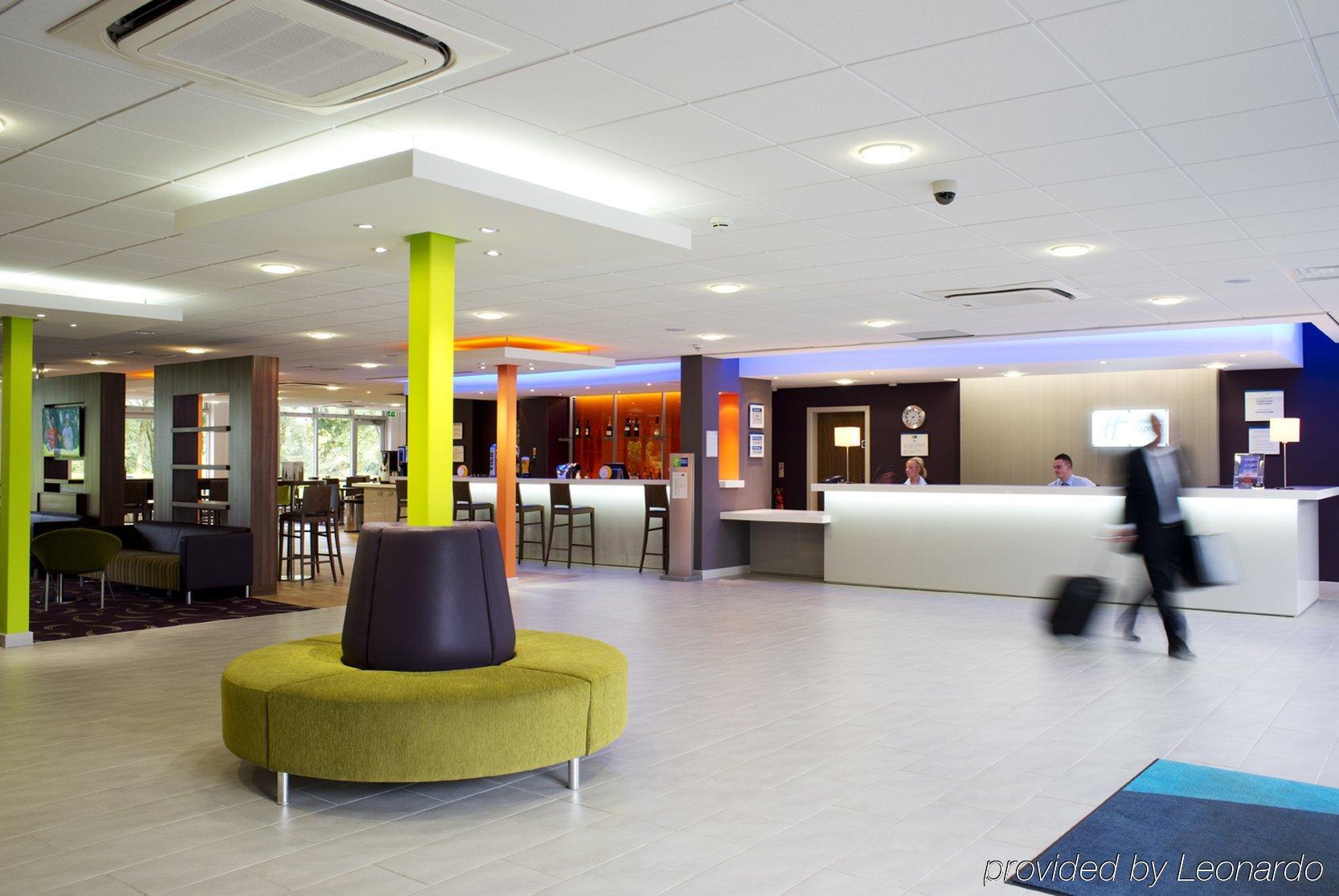 Holiday Inn Express Preston South By Ihg מראה חיצוני תמונה