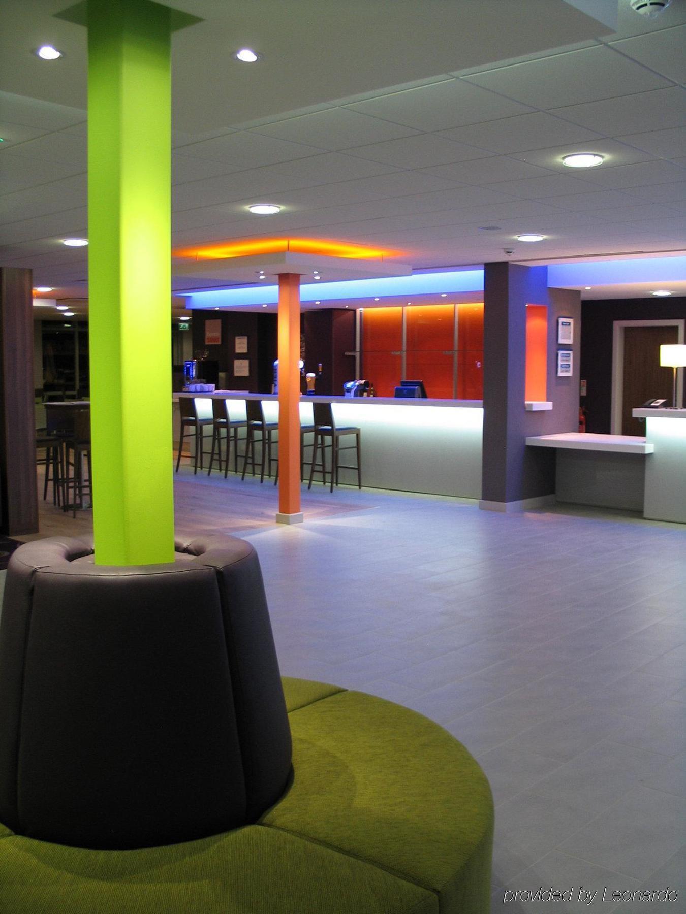 Holiday Inn Express Preston South By Ihg מראה חיצוני תמונה